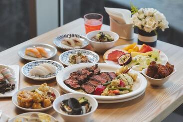 هتل Kensington Resort Seogwipo