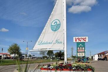 هتل Lakeland Inn