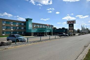 هتل Lakeland Inn