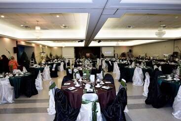 هتل Lakeland Inn