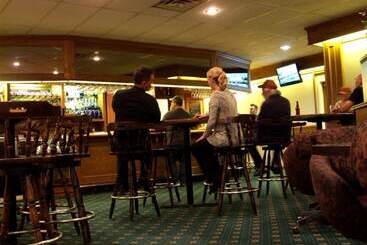 هتل Lakeland Inn