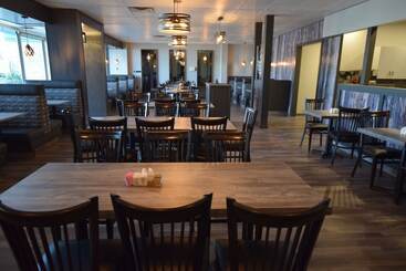 هتل Lakeland Inn