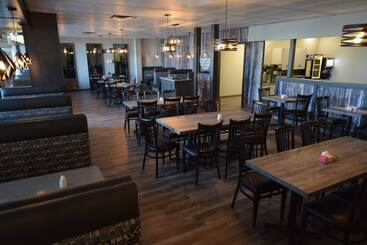 هتل Lakeland Inn
