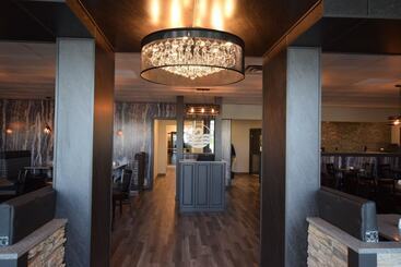 هتل Lakeland Inn