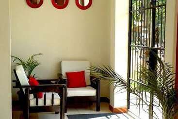 هتل Pirwa Maldonado Hostel