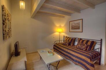 هتل Portadelmare Deluxe Suites