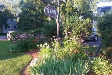 هتل The Inn At Lock Seven