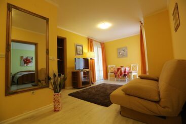 هتل Villa Julian