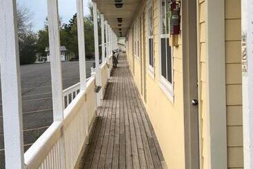 The Cavendish Motel