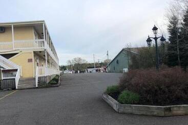 The Cavendish Motel