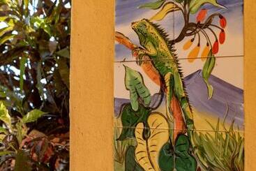 Villa Mango B&b