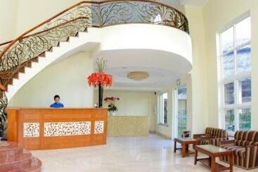 Hoa Binh  Rach Gia Resort