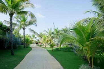 Hoa Binh  Rach Gia Resort