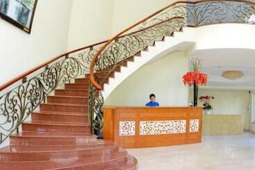 Hoa Binh  Rach Gia Resort