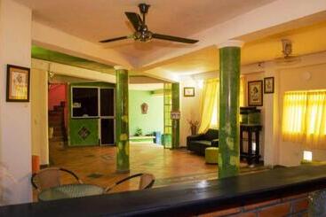 Hostel Green Light