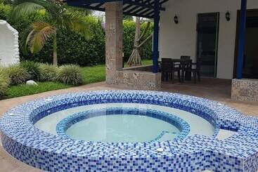 هتل Campestre Santa Lucia
