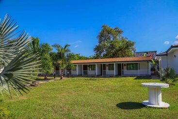 هتل Campestre Santa Lucia
