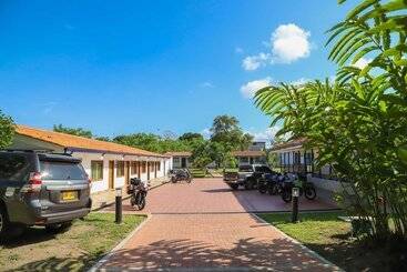 هتل Campestre Santa Lucia
