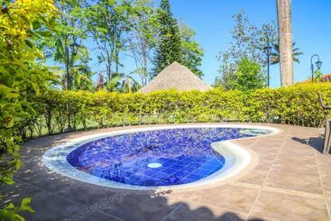 هتل Campestre Santa Lucia