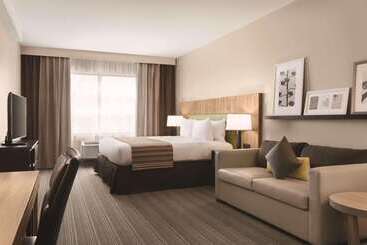 هتل Country Inn & Suites By Radisson, Belleville, On