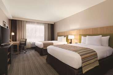 هتل Country Inn & Suites By Radisson, Belleville, On