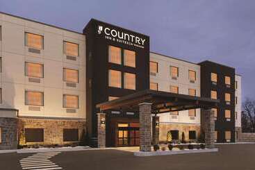 هتل Country Inn & Suites By Radisson, Belleville, On