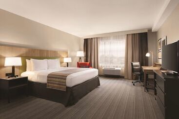 هتل Country Inn & Suites By Radisson, Belleville, On