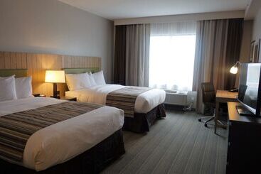 هتل Country Inn & Suites By Radisson, Belleville, On
