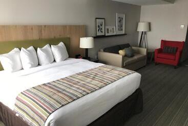 هتل Country Inn & Suites By Radisson, Belleville, On