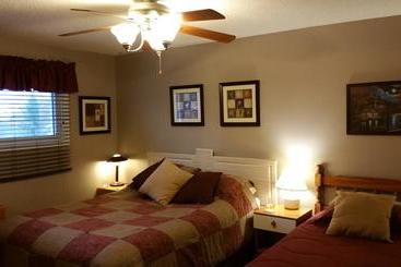 ホテル Creekside B&b