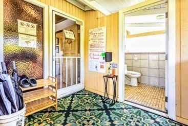 هتل Hamakua Guesthouse