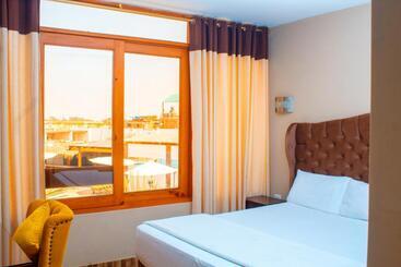 هتل Resort Thiago