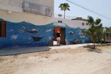 هتل Taganga Dive Inn