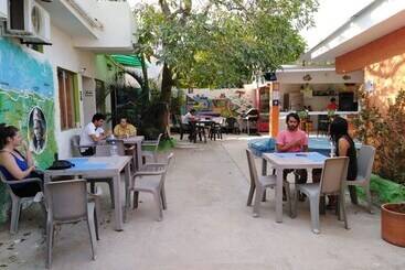 هتل Taganga Dive Inn