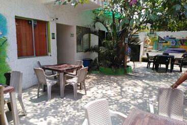 هتل Taganga Dive Inn
