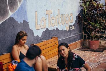 La Tortuga Hostel