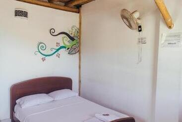 La Tortuga Hostel