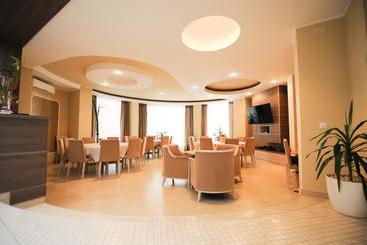 تختخواب و صبحانه Bruxelles Guesthouse Craiova