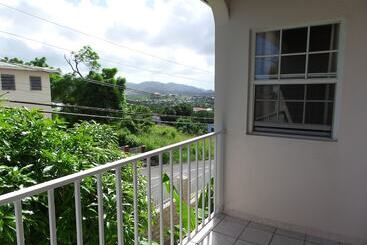 Caribbean Inn And Suites