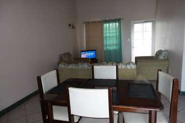 Caribbean Inn And Suites
