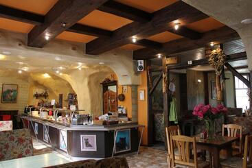مسافرخانه City Center Kaķis B&b