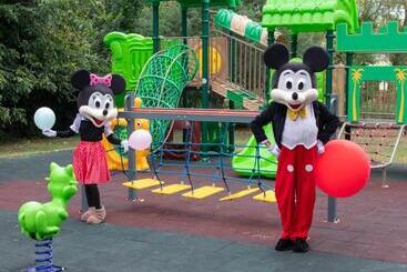 هتل 2d Resort And Spa