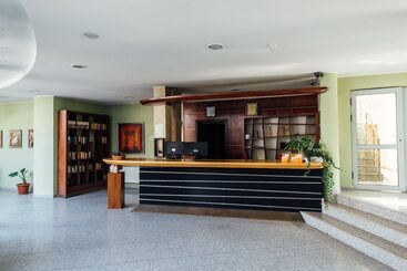 هتل Atrium