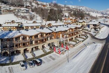 فندق Avenida Mountain Lodges Kaprun By Alpin Rentals