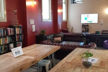 호텔 Big Backpackers Hostel