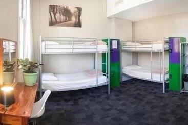 호텔 Big Backpackers Hostel