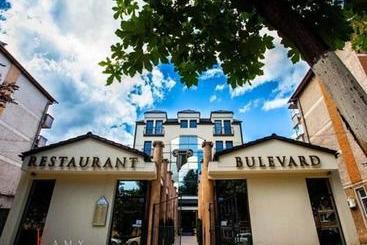 酒店 Bulevard