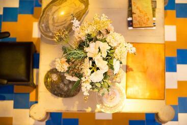 Отель Hostal Casa Alborada