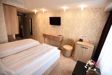 هتل La Rocca Boutique
