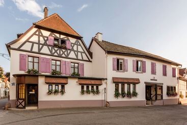 酒店 Logis Auberge Du Cheval Blanc